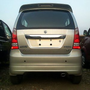 Suzuki Wagon R Spolier Painted in Golden Colour