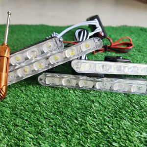 Smart Flasher LED Lights with Remote – 6 SMD White Strobe, 4-Piece Set
